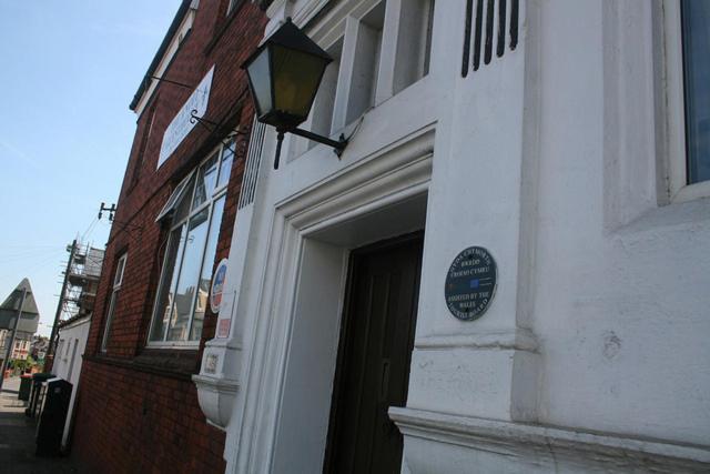 The Knoll Guesthouse Newport  Exterior foto